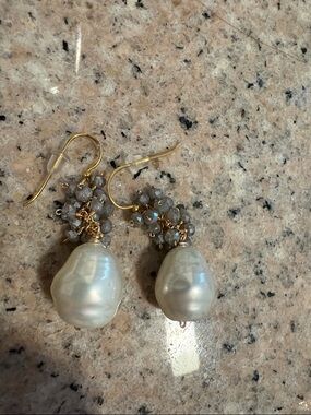 Gold-Tone White Baroque Pearl Drop Earrings with Gray Bead Cluster